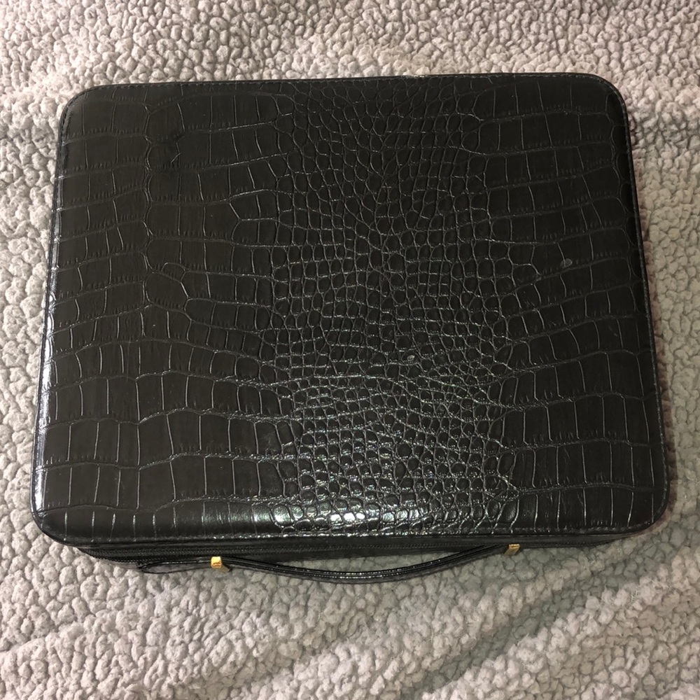Make up case